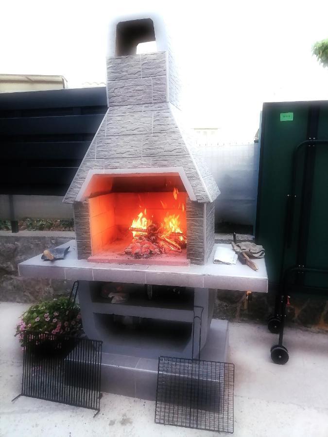 Apartman Nino غييكا المظهر الخارجي الصورة